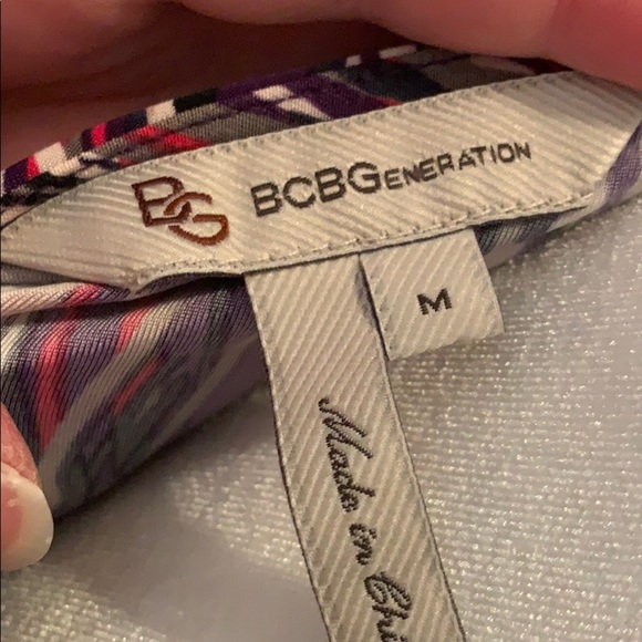 Splashes of Color Adorn this Comfy Dress - Picture 7 of 11